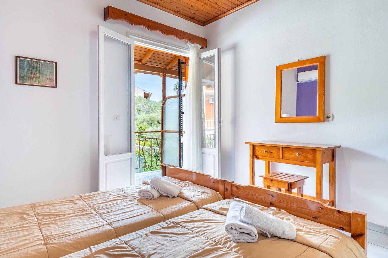 Estudio entero, Apartamento estudio 'Maltas 20' con terraza compartida, Wi-Fi y aire acondicionado. in Corfú