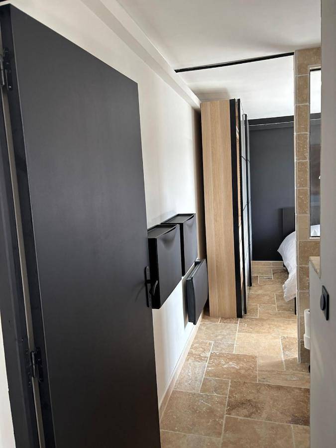 Appartement entier, One-Bedroom Apartment in Joué-lès-Tours, Région de Tours