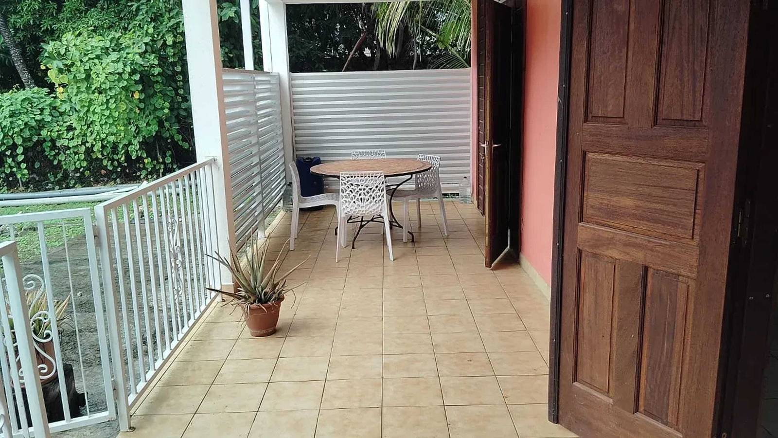 Entire apartment, Charming Apartment in Le Moule - 70 m² with Garden in Le Moule, Guadeloupe (Caribbean)