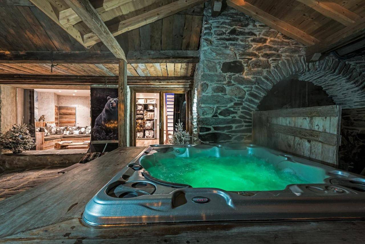 Double Room with Private Spa and infra-red light sauna in Bourg-Saint-Maurice, Région d'Albertville