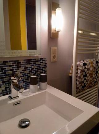 Twin Room with Private Bathroom in Overpelt, Limbourg (Belgique)