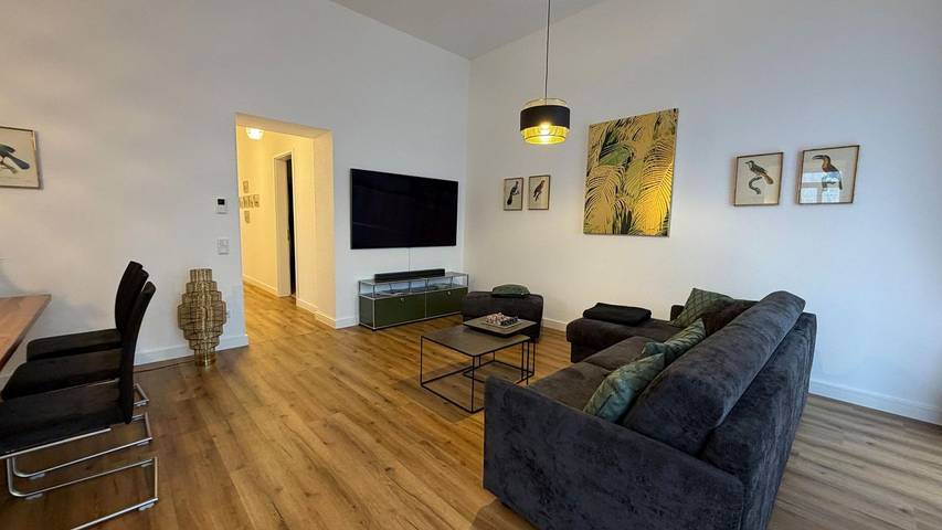 Ferienwohnung für 6 Personen, mit Balkon und Garten sowie Sauna in Stockach