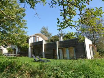 Gîte pour 5 personnes, avec piscine et jardin à Ittre (Belgique)