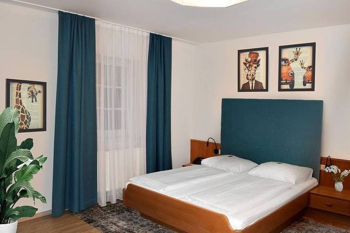 Radhotel Schischek - Doppelzimmer mit Dusche, Wc in Südoststeiermark, Halbenrain