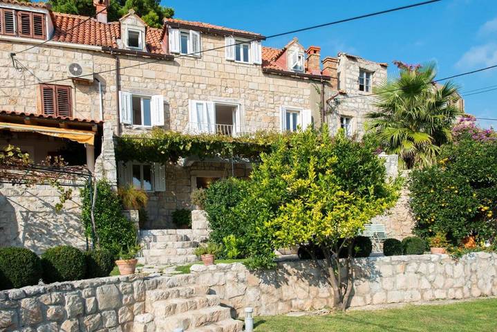 Villa pour 6 personnes, avec piscine ainsi que vue et jardin à Cavtat - 2