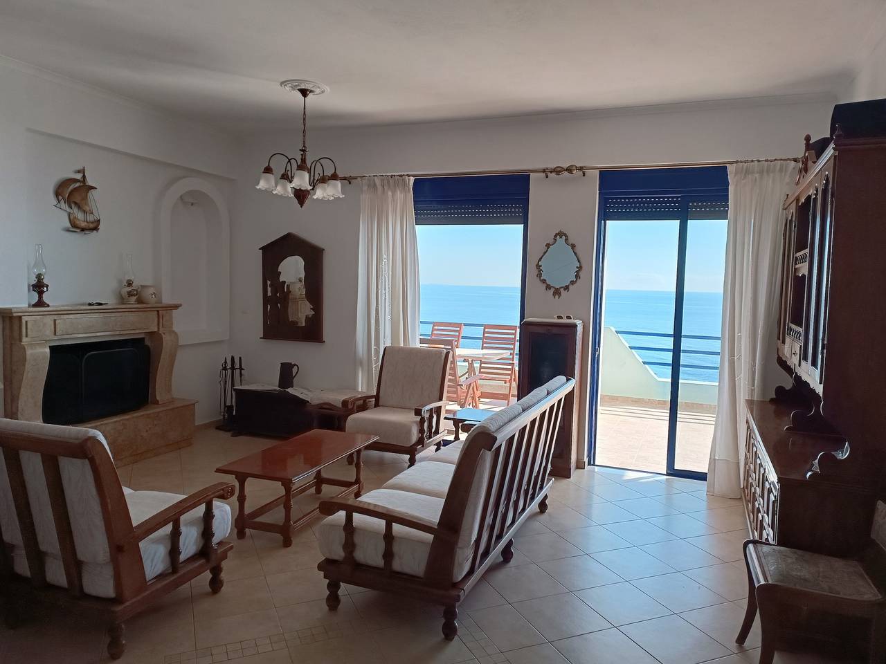 Casa Vacacional 'Blue Window Seaview Maisonette' con Vistas al Mar, Wi-Fi y Aire Acondicionado in Achlia, Lasithi