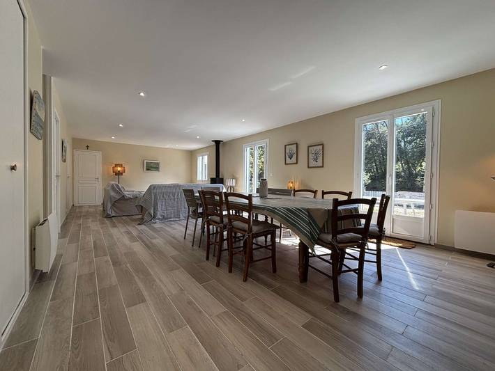 Location de vacances pour 10 personnes dans Plage des Huttes - 2
