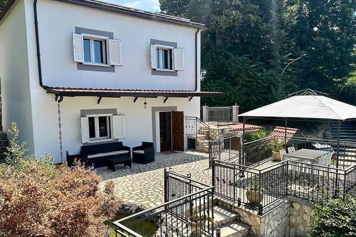 Casa vacanza per 4 persone, con Balcone e Terrazza nonché Giardino e Panorama a Subiaco