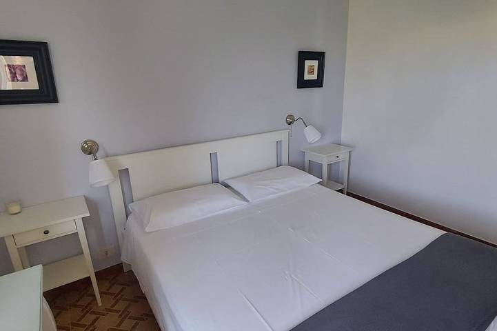 Appartamento intero, Casa degli Oleandri - Trilocale a 10 minuti dal mare in Santa Caterina di Pittinuri, Cuglieri
