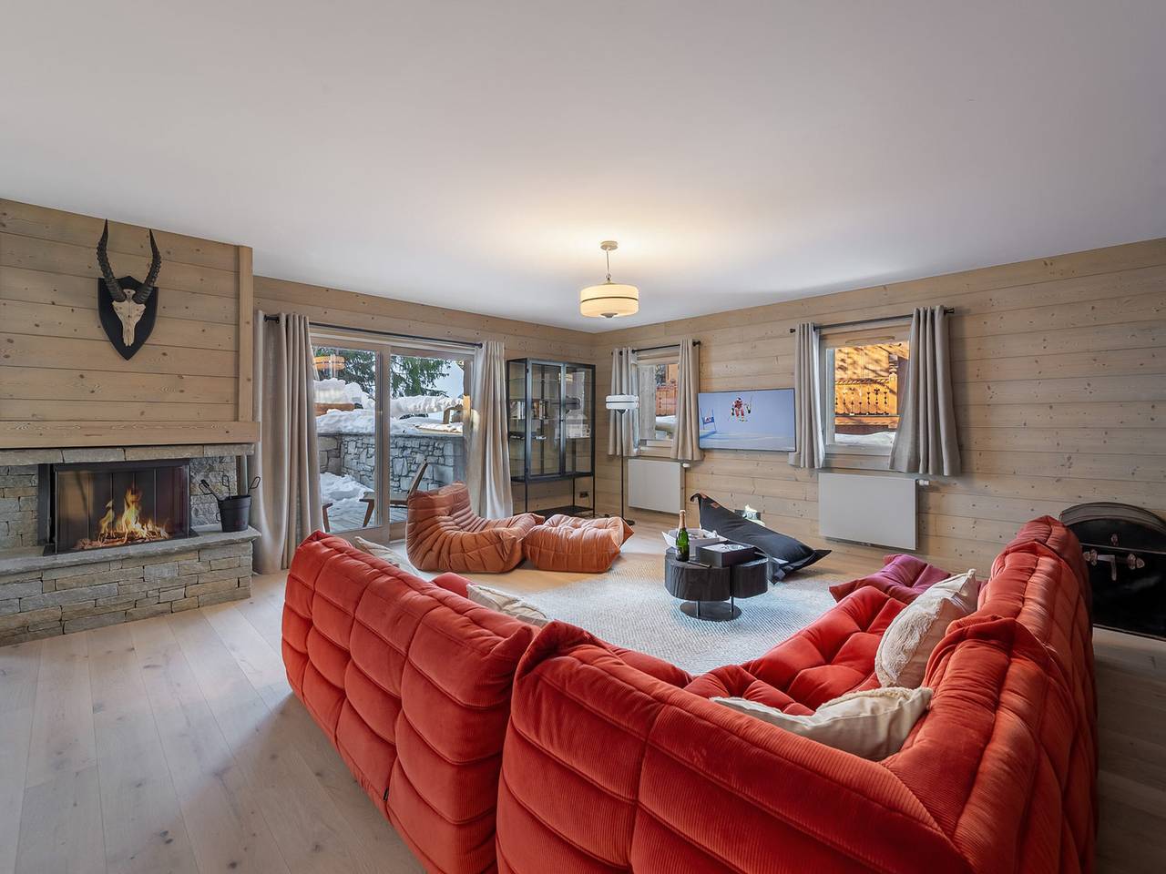 Entire apartment, Modern apartment for 8 guests in Méribel with parking in Les Allues, Les Trois Vallées