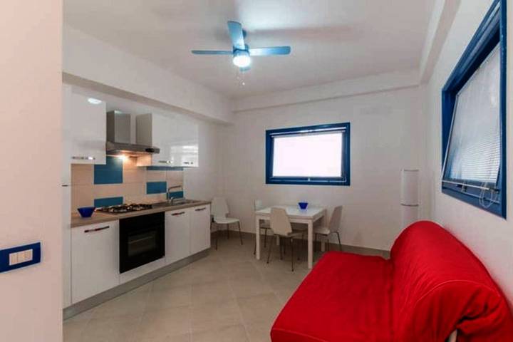 Appartamento per 4 persone, con Balcone e Terrazza nonché Giardino e Panorama a Scoglitti