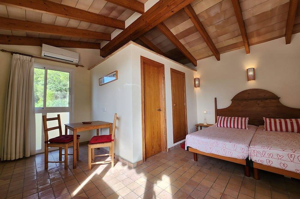 Ganze Wohnung, Formentor Studio, Panoramablick, direkter Zugang zum Meer, Swimmingpool, Klimaanlage, Wlan, Parkplatz in Formentor, Pollença