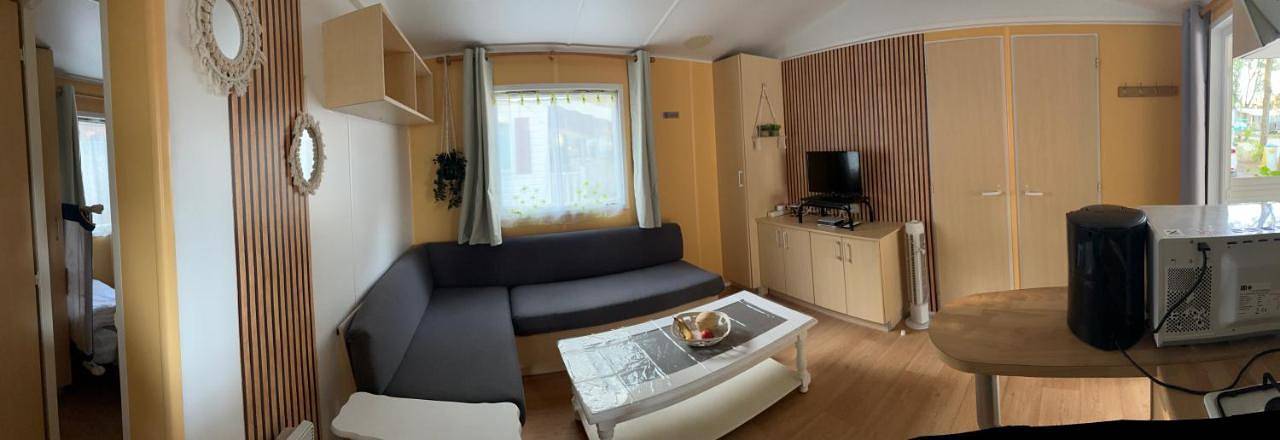 Camping pour 6 personnes, avec terrasse ainsi que jardin et piscine à Meschers-sur-Gironde - 2