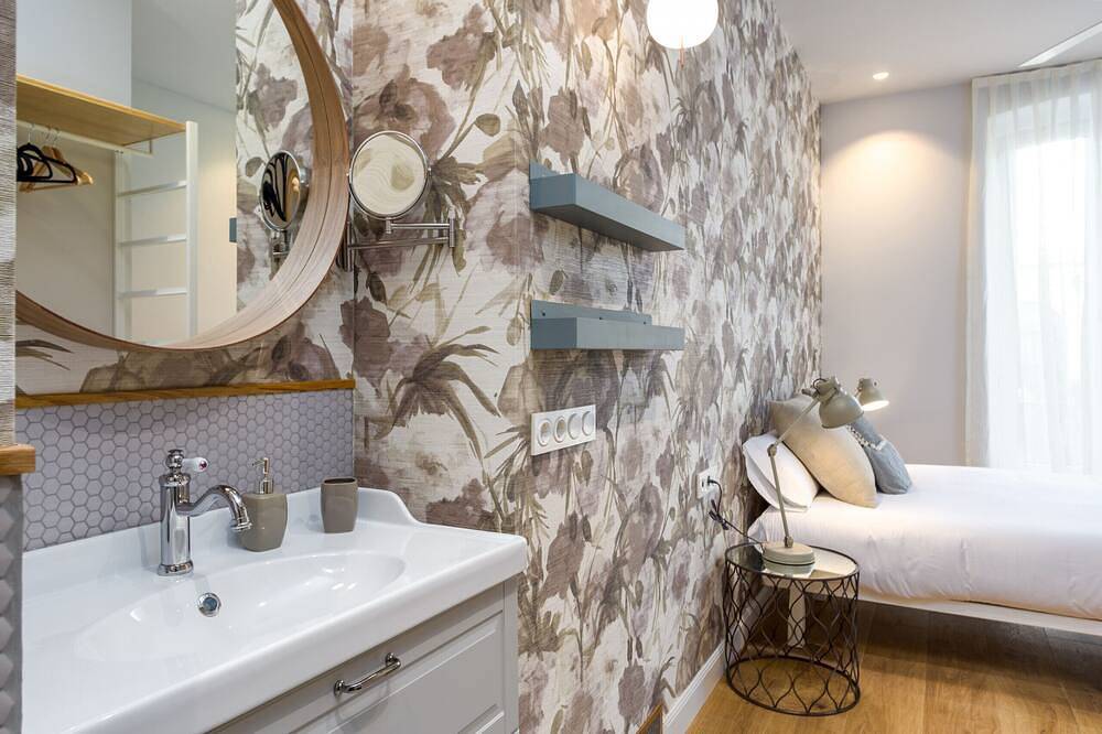 Entire apartment, Always Easy I Alameda in Playa de la Concha, San Sebastian