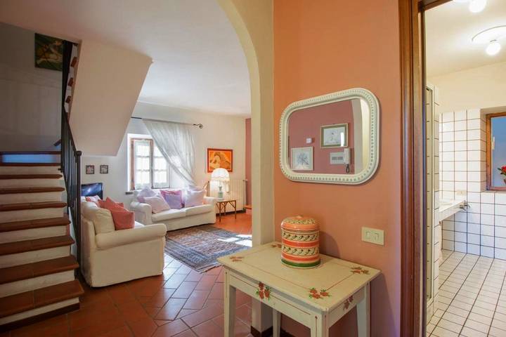 Maison de campagne pour 2 personnes, avec piscine ainsi que jardin et vue sur le lac dans Massino Visconti - 4