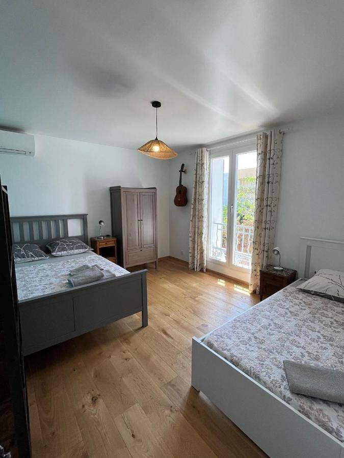 Maison d’hôte pour 8 personnes, avec vue et jardin, animaux acceptés à Antibes - 4