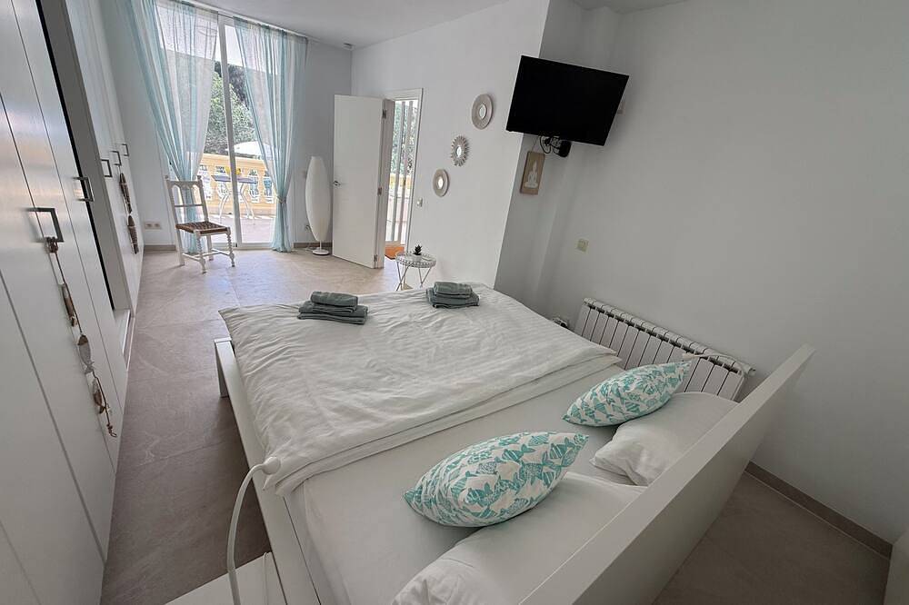 Luxusvilla Felicidad mit Privatpool, <br>5 Dsz, 4 Bädern und Meerblick in Cala Provencal, Capdepera