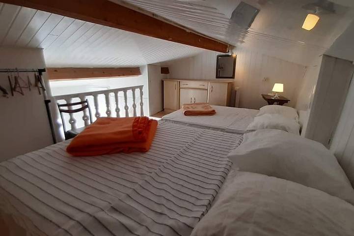 Gîte pour 4 personnes, avec terrasse dans Office De Tourisme De Valras Plage - 2