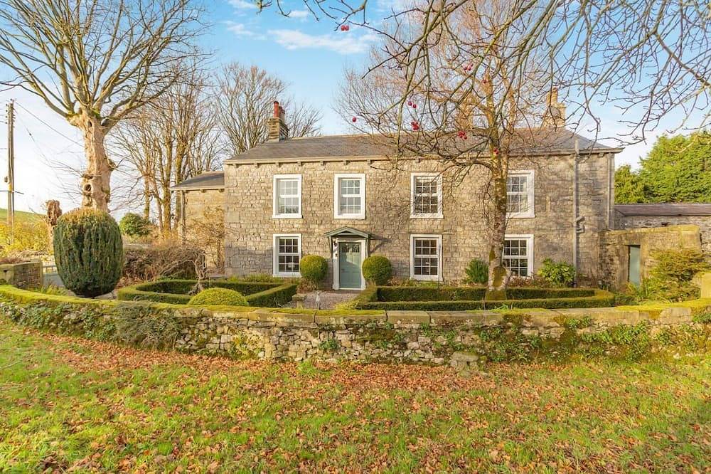 Cottage for 14 People in Horton in Ribblesdale, North Yorkshire