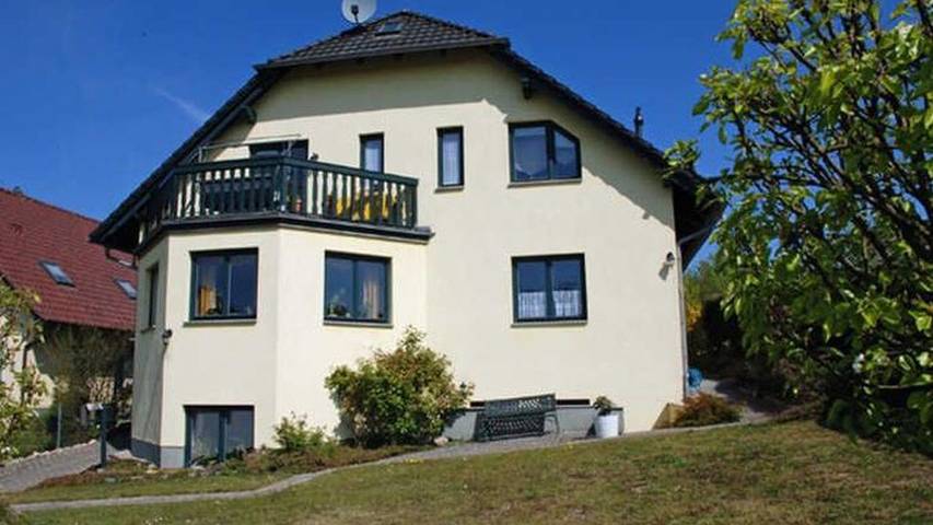 Holiday apartment for 3 people, with garden and terrace, child-friendly - 1
