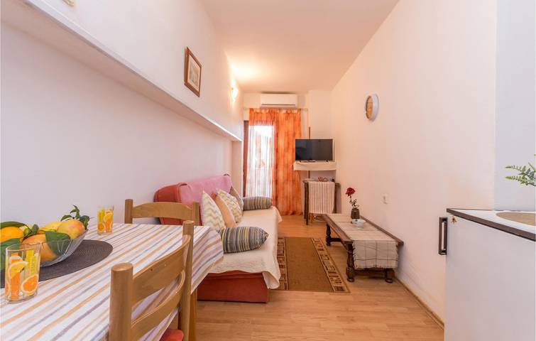 Ferienwohnung für 2 Personen, mit Terrasse in Biograd na Moru - 4