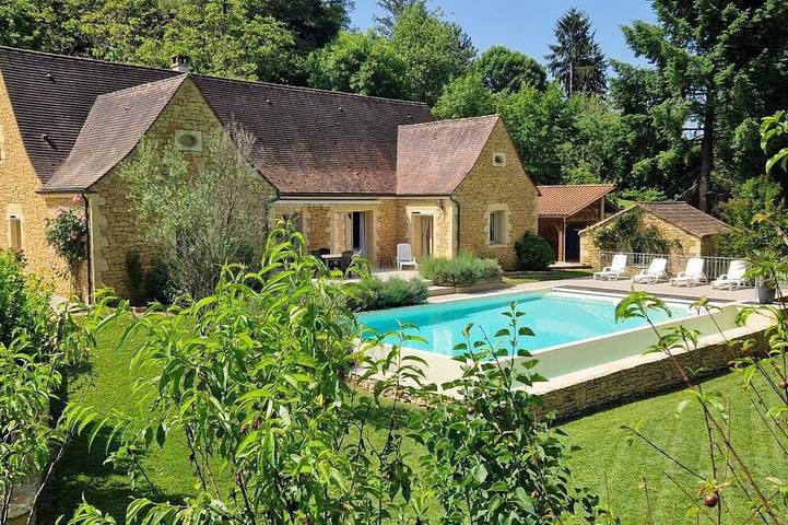 Villa voor 12 personen, met terras en tuin in Sarlat-la-Canéda