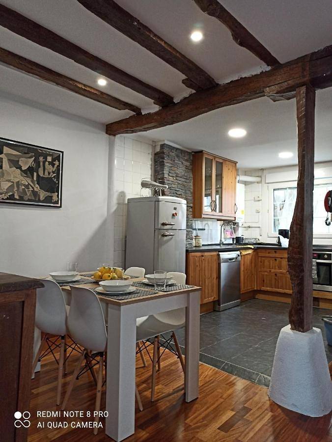 Apartamento entero, Antigua casa de pescadores con Garaje Privado in Laidatxu (Mundaka), Mundaka