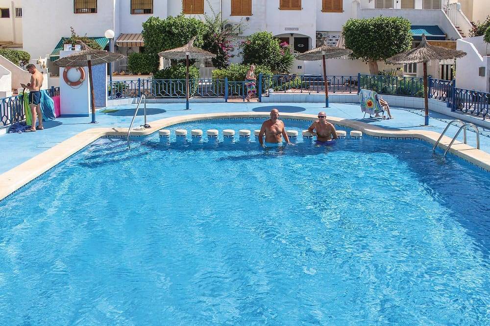 Apartamento entero, Bonito apartamento de 1 dormitorio en. in El Chaparral, Torrevieja