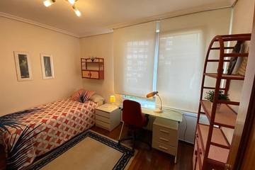 Vacation Rental for 6 Guests in Santander, Cantabrian Coast, Picture 2