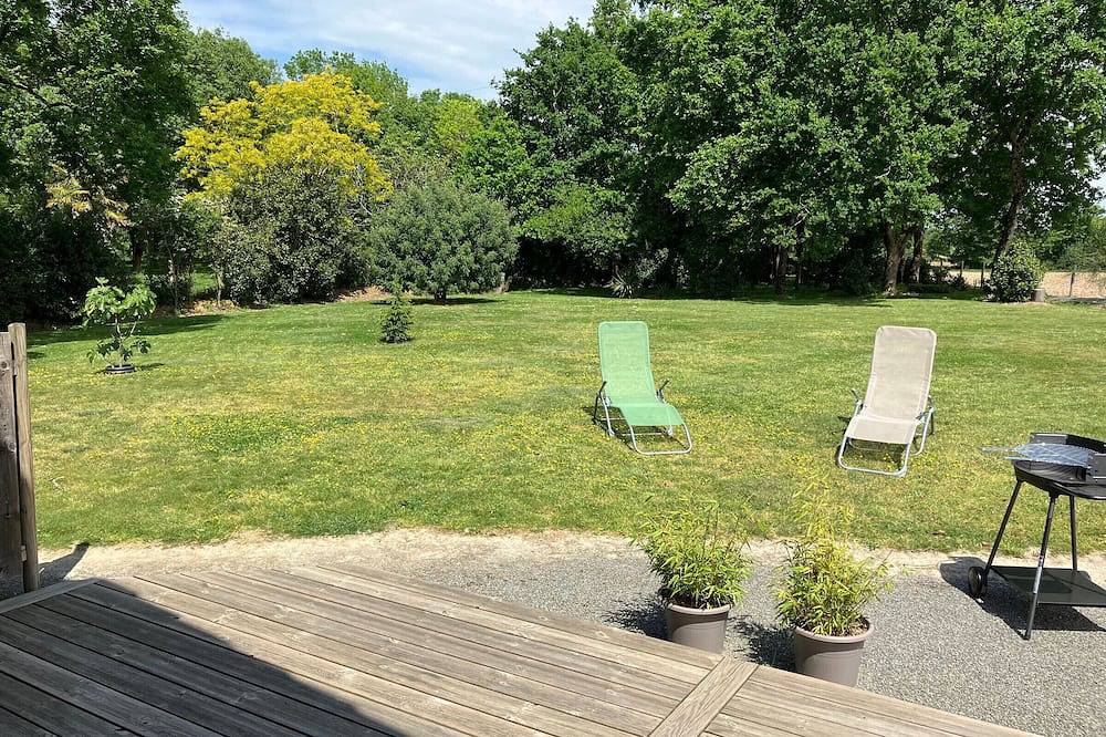 Casa Rural Tranquila con Jardín y Aparcamiento Práctico in Villeneuve-en-Retz, Valle del Loira