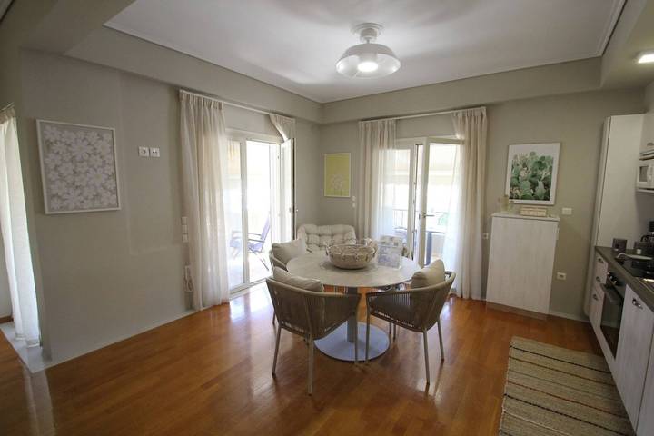 Gîte pour 2 personnes, avec vue sur l’océan ainsi que vue et balcon/terrasse dans Égine - 3