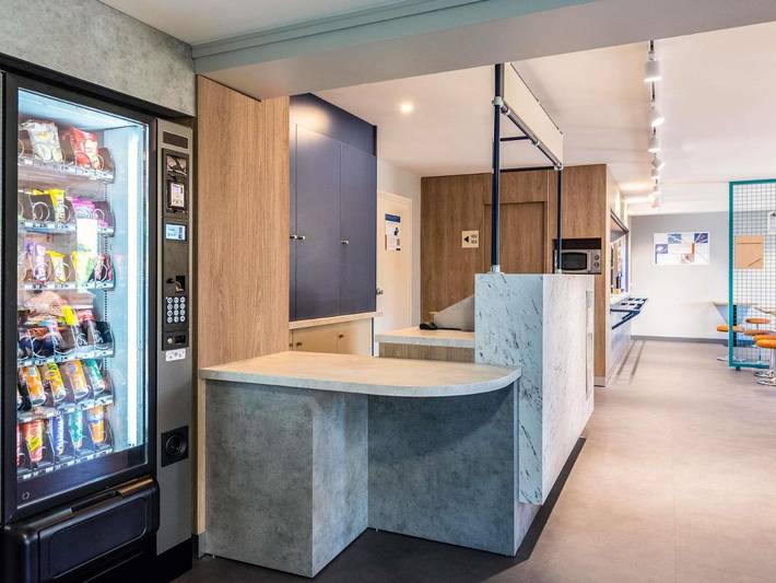 Hôtel pour 3 personnes, avec terrasse et jardin à Limas - 3