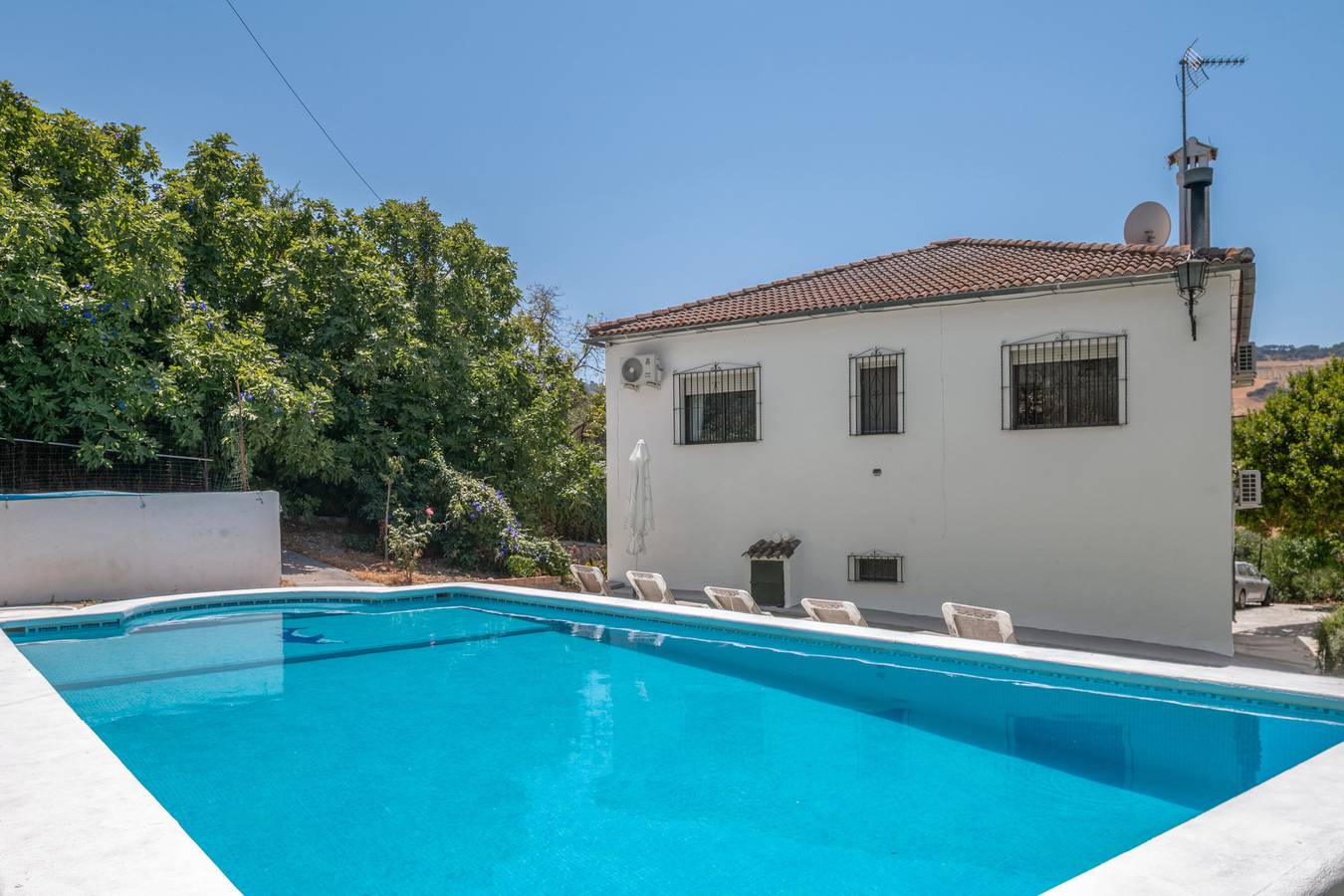 Chalet "Casa El Molino" avec vue sur les montagnes, Wi-Fi et climatisation in Montecorto, Province de Málaga
