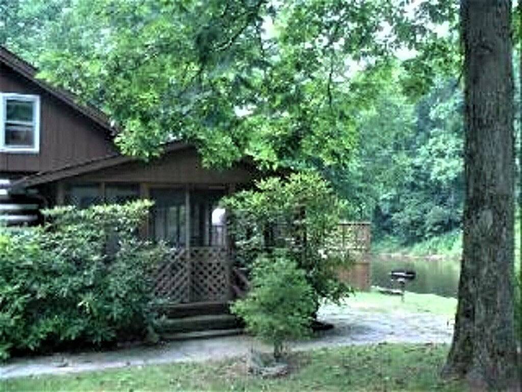 Fisch aus dem Whirlpool! Whirlpool ! Privatgelände. Haustierfreundlich. Volles Personal in Seneca Rocks