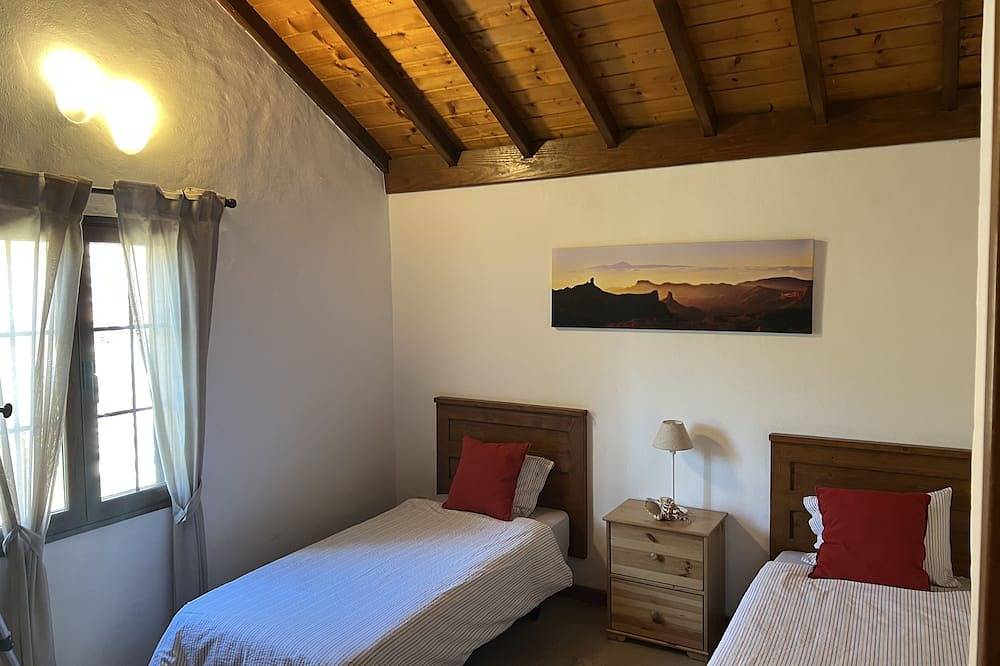 Preciosa y Tranquila Casa Entre Palmeras con Terreno de Frutales in Fataga, San Bartolomé de Tirajana