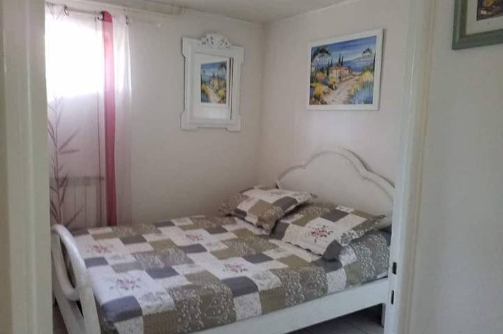 Location de vacances pour 4 personnes, avec terrasse et jardin à Tourrettes - 3