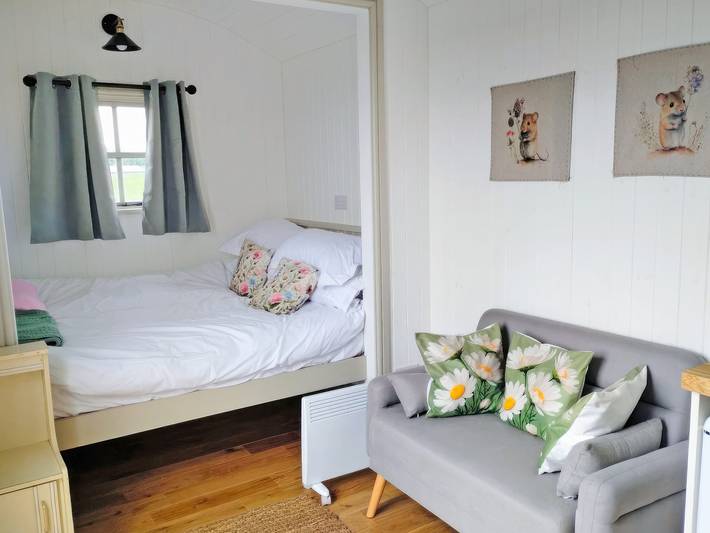 Spring Meadow Shepherds Hut in Lake District