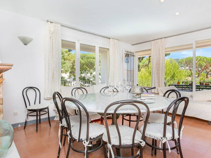 Appartement entier, Appartement spacieux à Llafranc pour 8 pers, 200m de la plage, terrasse, lave-linge in Llafranc, Palafrugell