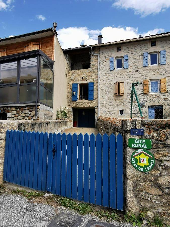 Gîte pour 12 personnes, avec terrasse et vue dans Office De Tourisme Des Angles - 2