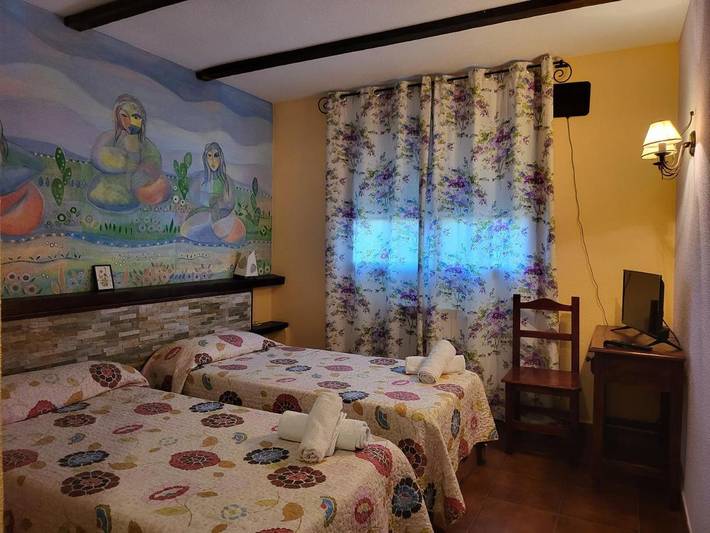 Hotel para 2 personas, con Terraza además de Jardín y Vistas en Retiendas - 3