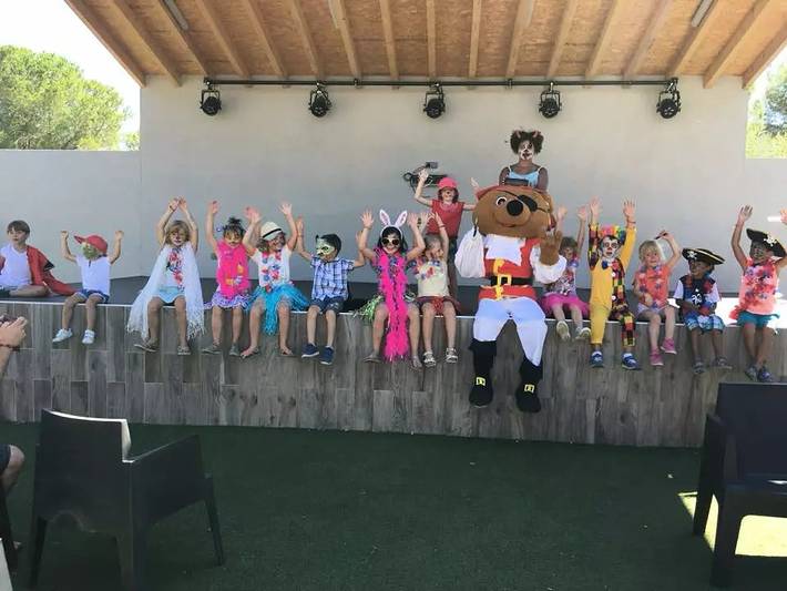Tente Maori 2 Pièces 4 personnes Sans Sanitaires in Laroque-des-Albères, Côte méditerranéenne (France)