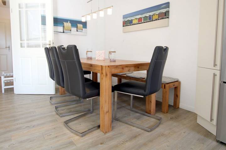 Ganze Wohnung, Ferienwohnung mit 4- Zimmern auf ca. 100m² in Nordfriesische Inseln (Schleswig-Holstein) (Schleswig-Holstein), Wyk auf Föhr