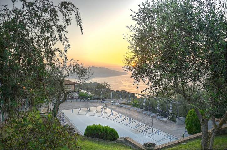 Appartamento per 6 persone, con piscina e giardino nonché panorama, con animali domestici in Marciano