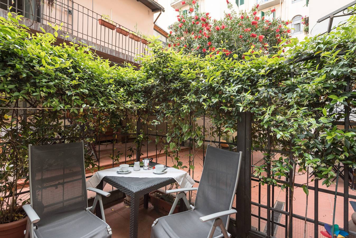 Appartamento intero, Firenze con patio in centro in Firenze, Firenze province