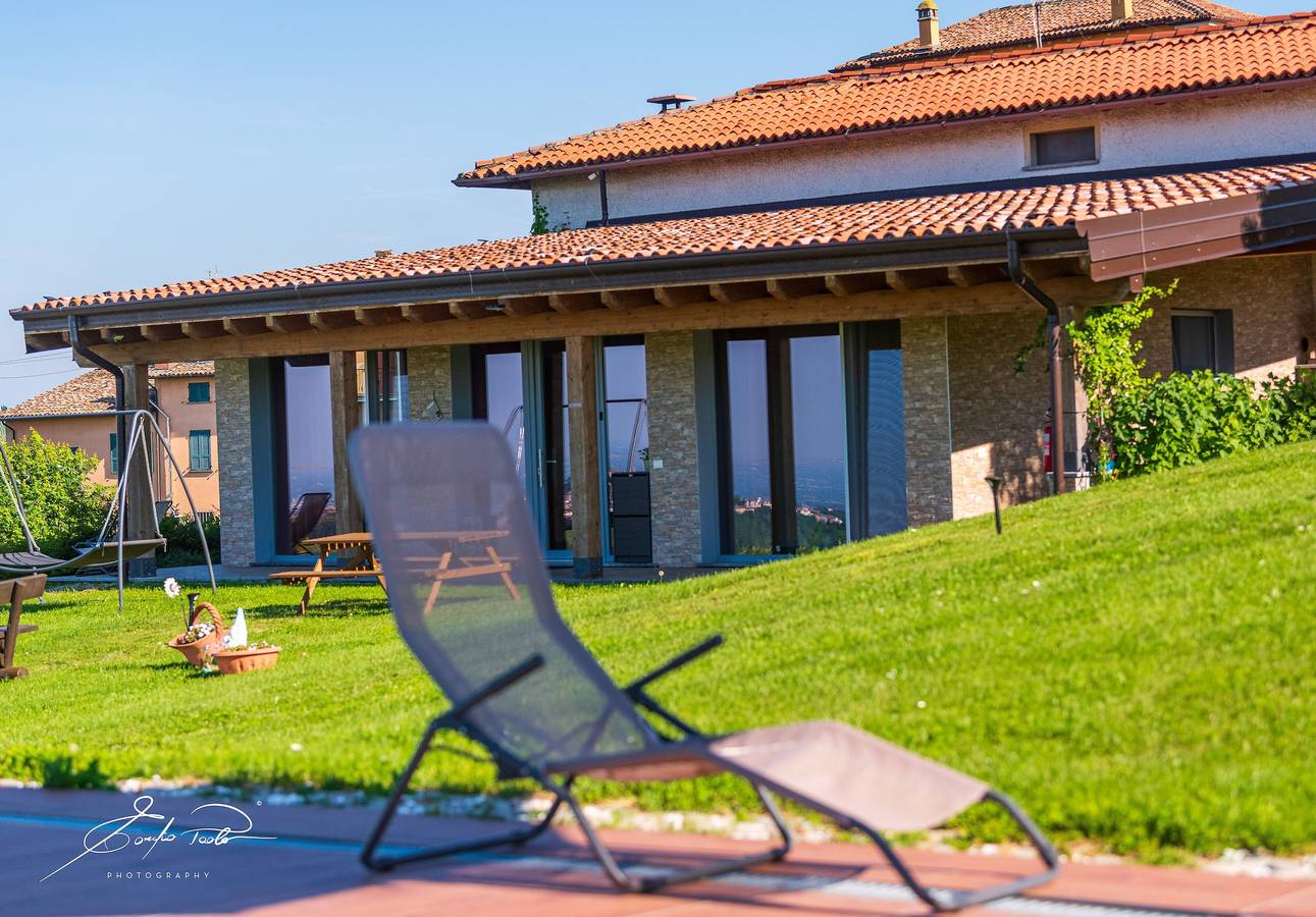 Villa 'Elios' con vista sulle montagne, Wi-Fi e aria condizionata in Santa Maria della Versa, Oltrepò Pavese