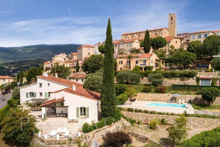 Villa pour 8 personnes, avec piscine et balcon/terrasse à Fayence