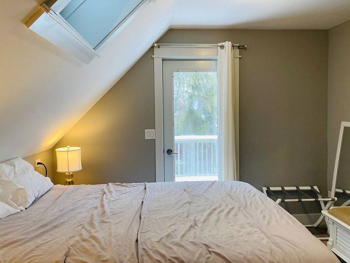 Vacation rental for 8 people, with yard in Lake Leelanau