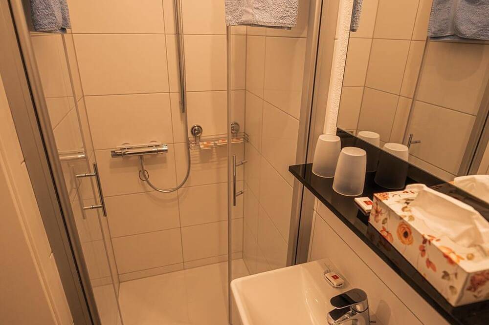 Geheel appartement, Keppeln vacation apartment - Holiday apartment with covered outdoor area in Piesport, Bernkastel-Kues en Omgeving