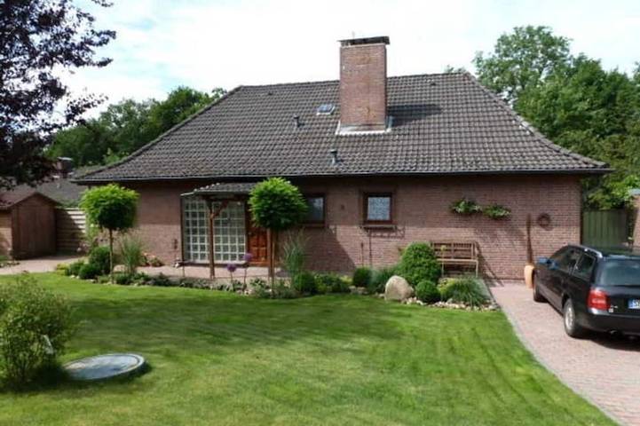 Ferienwohnung für 3 Personen, mit Garten in Bad Bramstedt