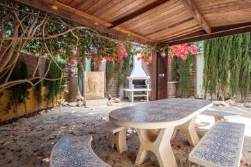 Villa in Santa Eulària des Riu, East Ibiza für 10 